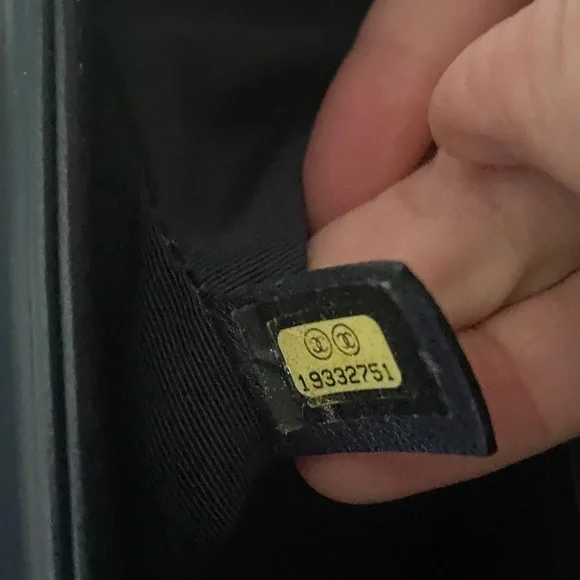 CHANEL Blue Ombré Quilted Crossbody Boy Bag - Picture 4 of 5